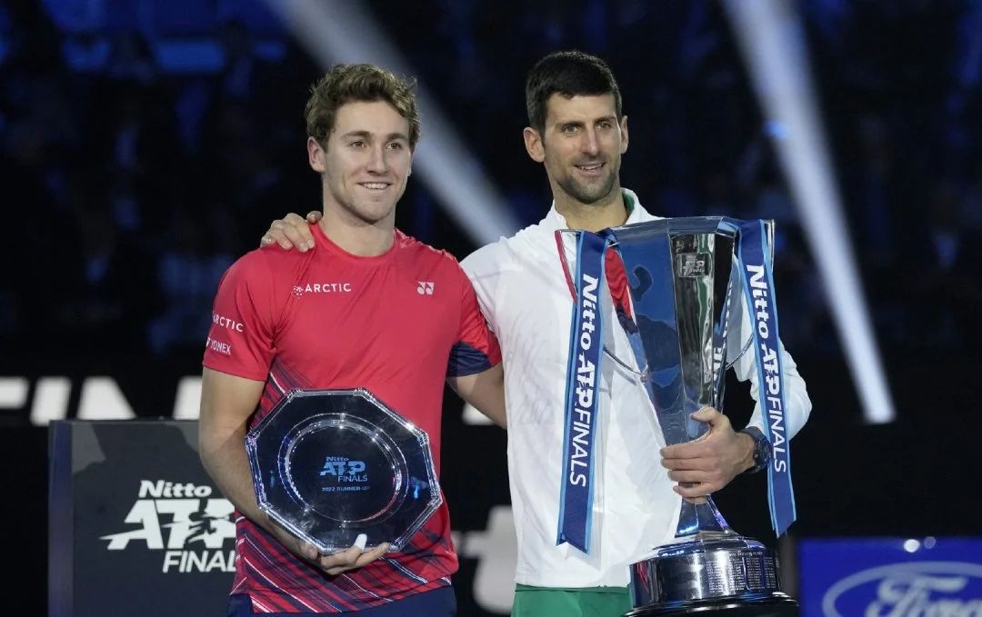 爱游戏2026-年终总决赛翻盘联合杯，鲁德带队取胜