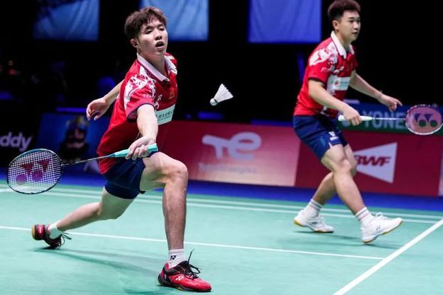 爱游戏入口-丹麦队鏖战法国队，黄鸭组合关键制胜