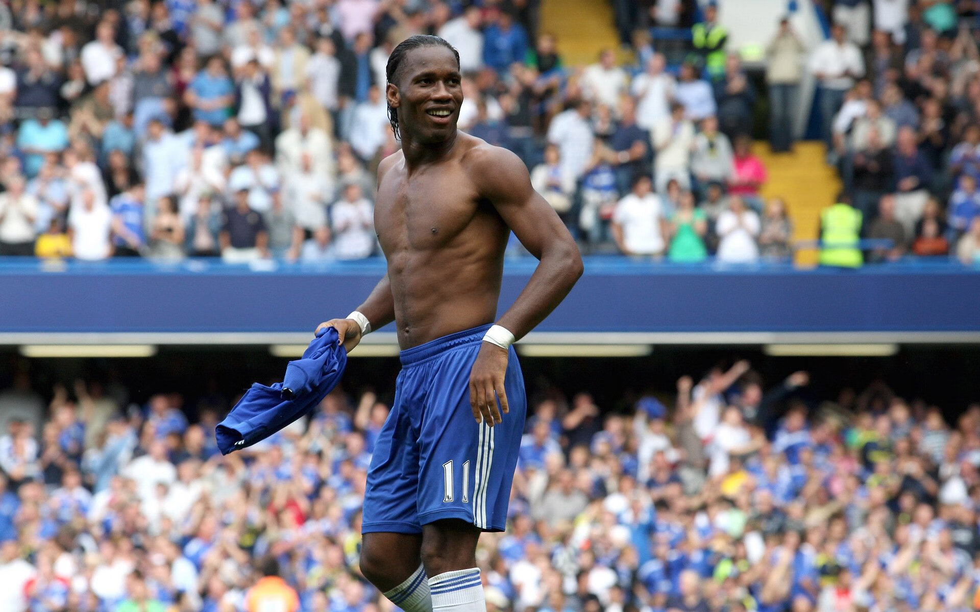 姆巴佩的爆发与瑞士的封锁，足球场上的压力悖论