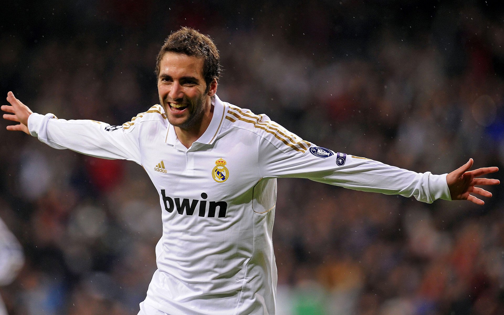 罗德里戈爆发,玻利维亚粉碎瑞士,当足球成为第三世界的诗篇