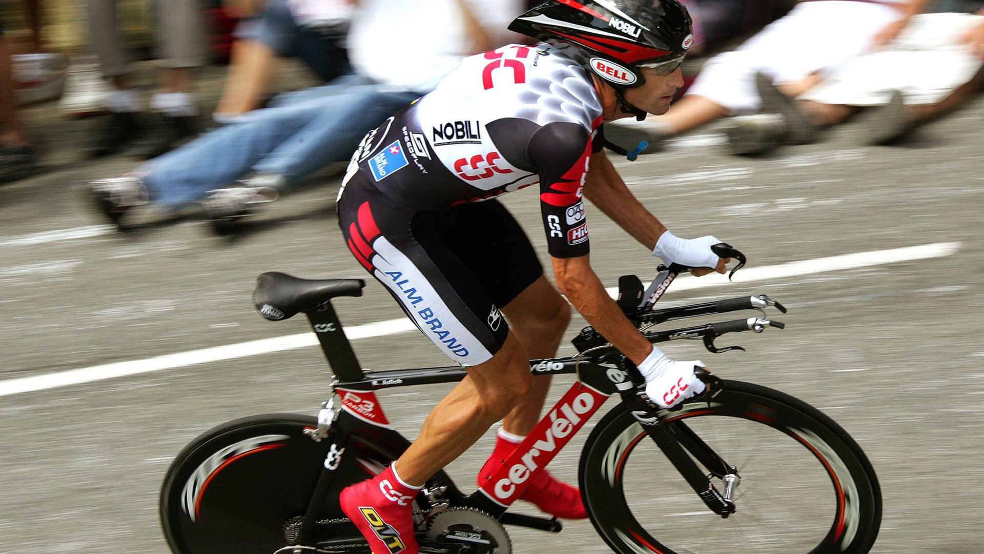 当F1引擎在巴林轰鸣，吉林男篮的冰与火之歌已响彻密尔沃基